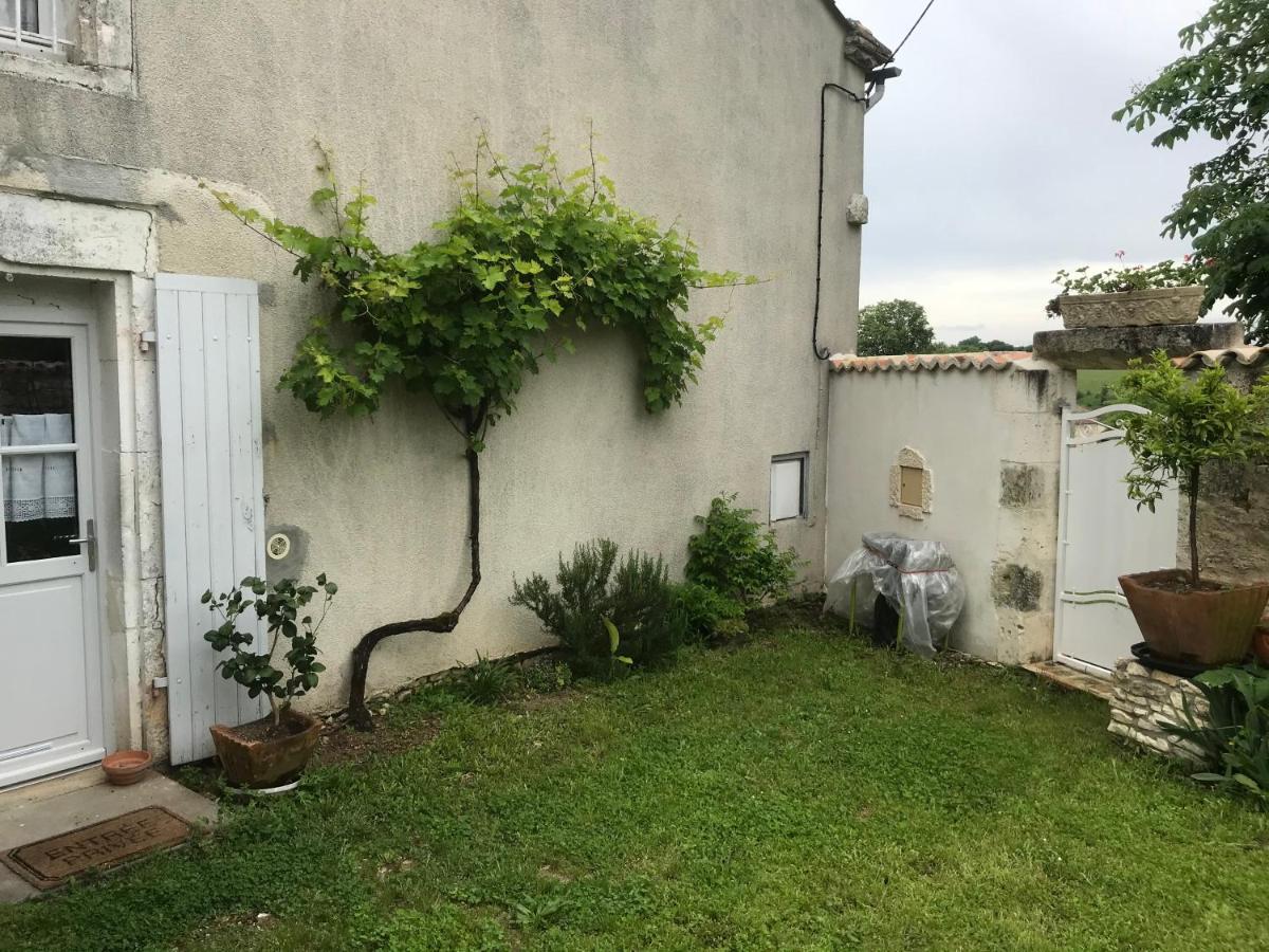 La Maison De Josephine Montignac-Charente エクステリア 写真